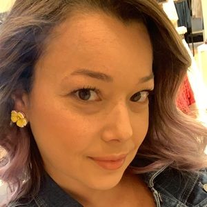 Meet your Posher, Edelyn